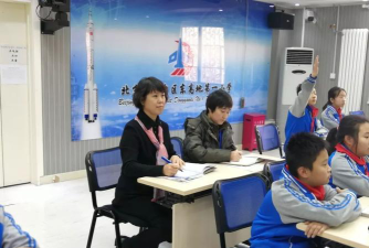 北京丰台区东高地第一小学户外活动场地