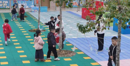 上洋镇中心幼儿园户外活动场地