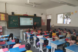怀集县洽水镇丰叙小学教学点户外活动场地