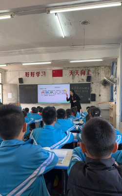 韶钢四小户外活动场地