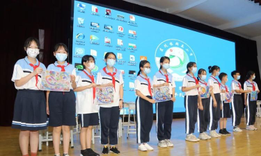 东莞东坑镇群英小学户外活动场地