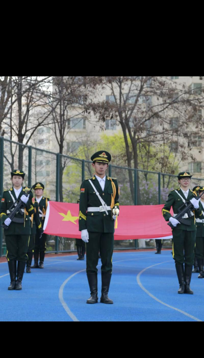青海大学附属中学户外活动场地