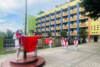 广州番禺区万豪儒林小学户外活动场地