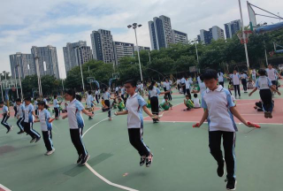 广州番禺区天成小学户外活动场地