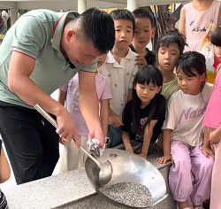 小正中心小学户外活动场地