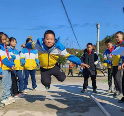 五山镇中心小学户外活动场地