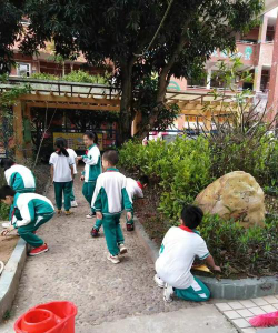 广州头陂小学户外活动场地