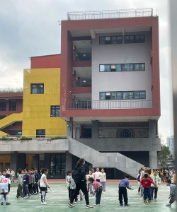 广州新同丰小学户外活动场地