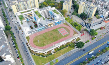 深圳龙为小学户外活动场地