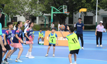 深圳月亮湾小学户外活动场地