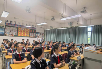 香洲区雅景小学户外活动场地