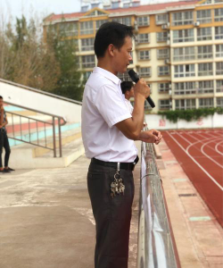 枣庄现代实验学校户外活动场地