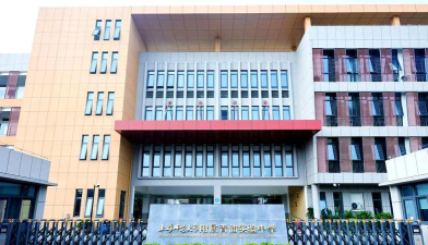 上海青浦区实验中学户外活动场地