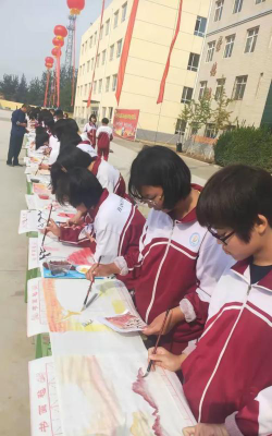 张登乡张登中学户外活动场地