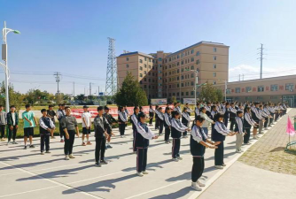 武威市凉州区万荣艺术学校户外活动场地