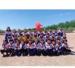 隆化县唐三营镇河南营村小学户外活动场地
