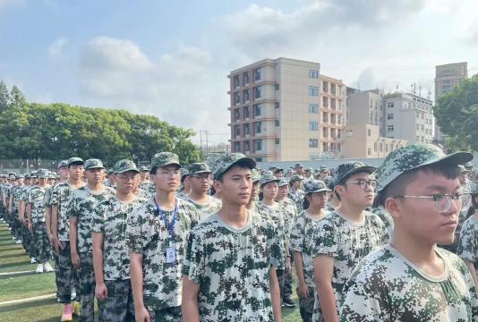 无锡江阴市青阳中学户外活动场地