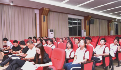 泰州泰兴市第二高级中学户外活动场地