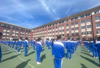 吉林市吉林工贸学校户外活动场地