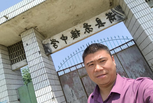 大悲乡一中户外活动场地