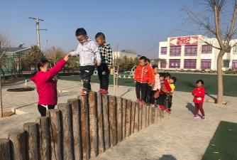 薛一幼儿园户外活动场地