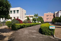 汕头市潮阳区棉北东家宫小学户外活动场地