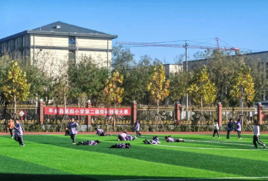 升平区新乡小学户外活动场地