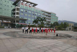 玉林北流市中等职业技术学校户外活动场地
