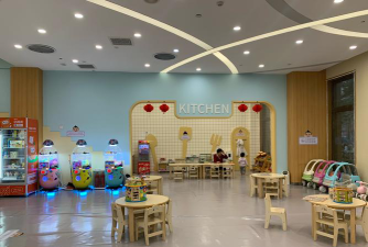 贝育快乐成长幼儿学校天回分校户外活动场地