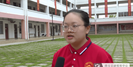 南宁隆安县中等职业技术学校户外活动场地