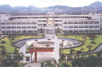 东莞茶山中学户外活动场地