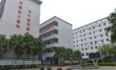 桂林广西城市建设学校户外活动场地