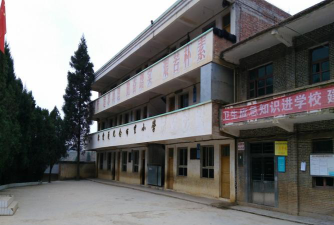 绥江县田坝镇中学户外活动场地