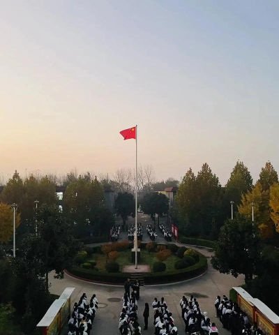 太原新兴中学户外活动场地