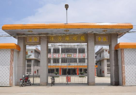 峡山洋汾林小学户外活动场地