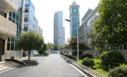 长沙市宁乡县金砺实验小学户外活动场地