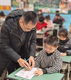 湖南省长沙市植基小学户外活动场地