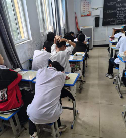 丰宁县黑山嘴镇中学户外活动场地