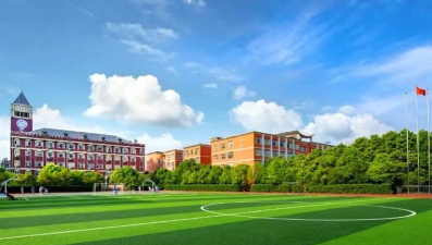长沙市师大思沁高级中学户外活动场地