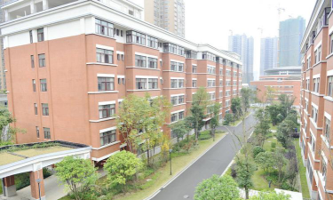 长沙市长郡梅溪湖中学户外活动场地