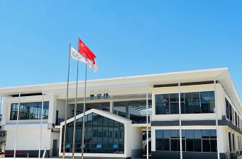 上饶市余干县现代职业学校户外活动场地