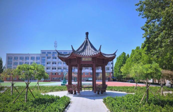潍坊北海中学高中部户外活动场地