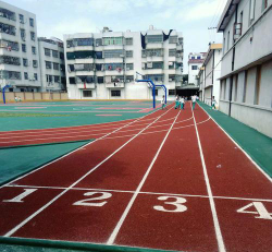 汕头市潮阳区和平中寨小学户外活动场地