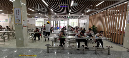 武汉市马房山中学户外活动场地