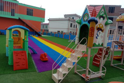 澄海市广益街道天天乐幼儿园户外活动场地