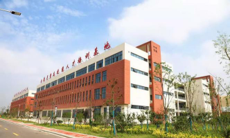 宿州灵璧县高级职业技术学校户外活动场地