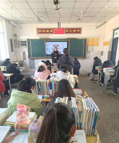 找王镇初级中学户外活动场地