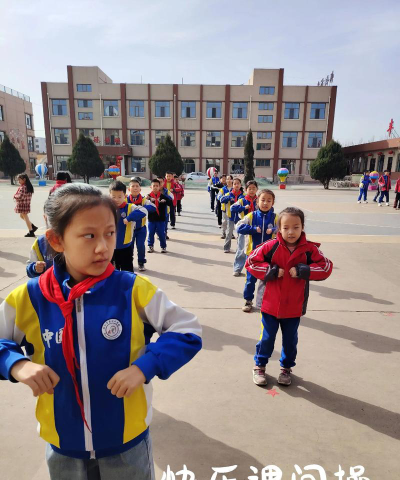 登封市东金店乡第四中心小学户外活动场地