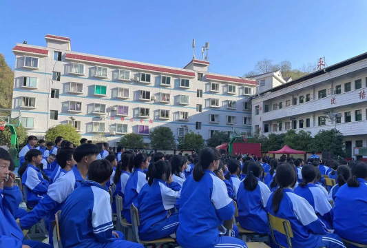 永胜县大安乡大安中学户外活动场地