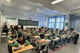 北京延庆区第二中学户外活动场地